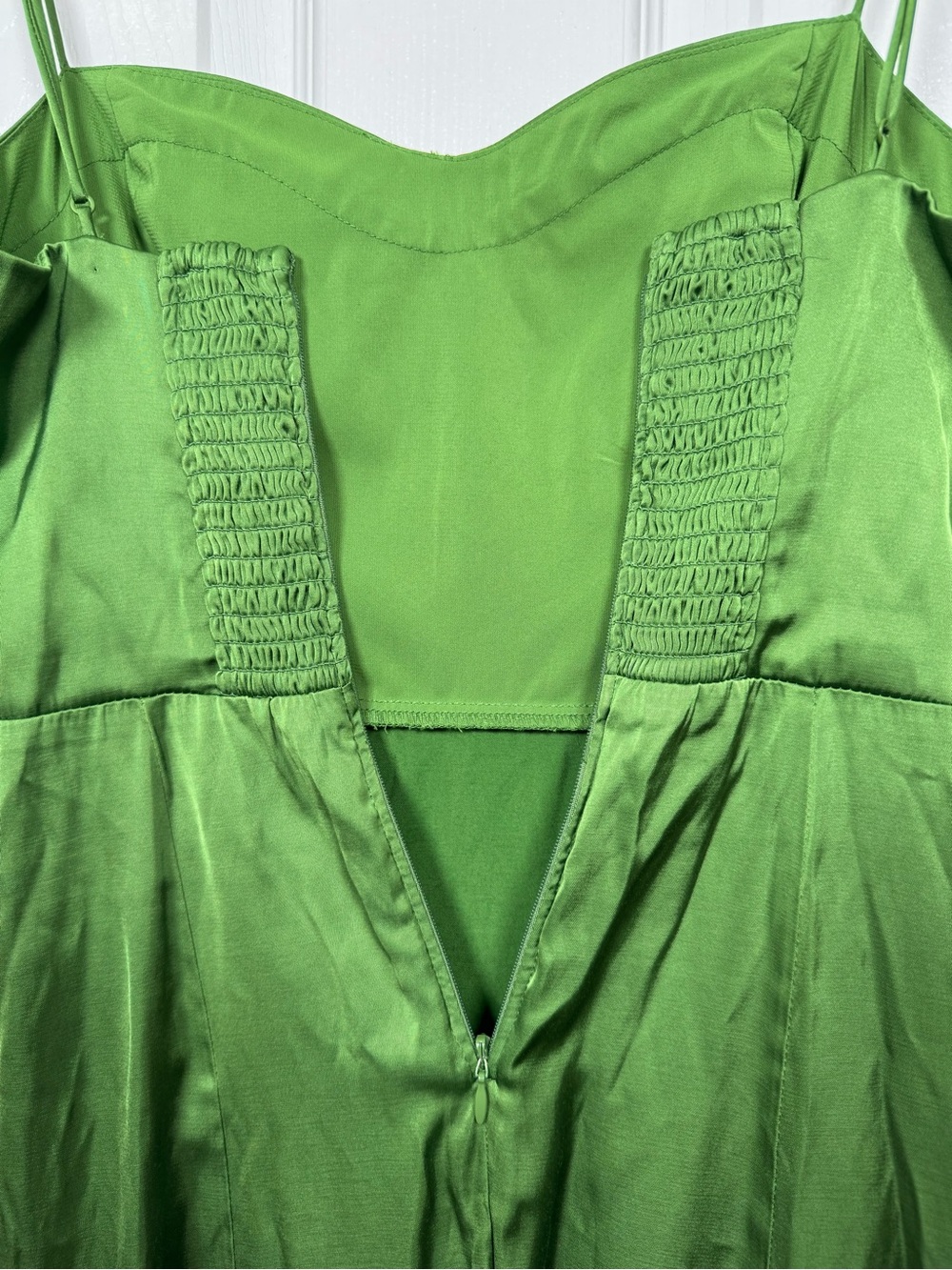 Abercrombie & Fitch Green Satin Slip Midi Dress Sweetheart Slit XS - Picture 8 of 9